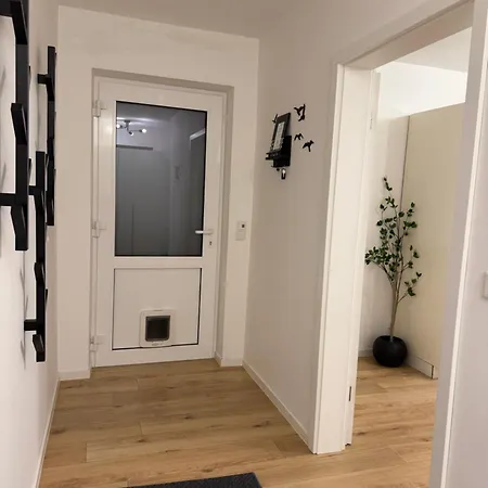 Lippe Apartment *